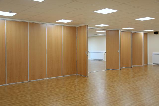 Moving Designs Ltd ~ sliding folding partition Gallery Image